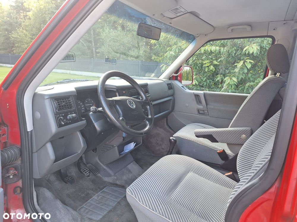 Volkswagen Multivan - 4