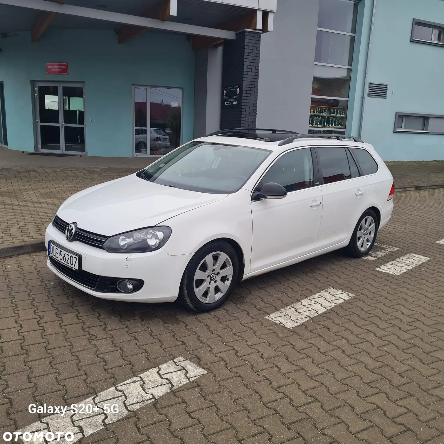 Volkswagen Golf 1.6 TDI DPF BlueMotion Technology MATCH - 16