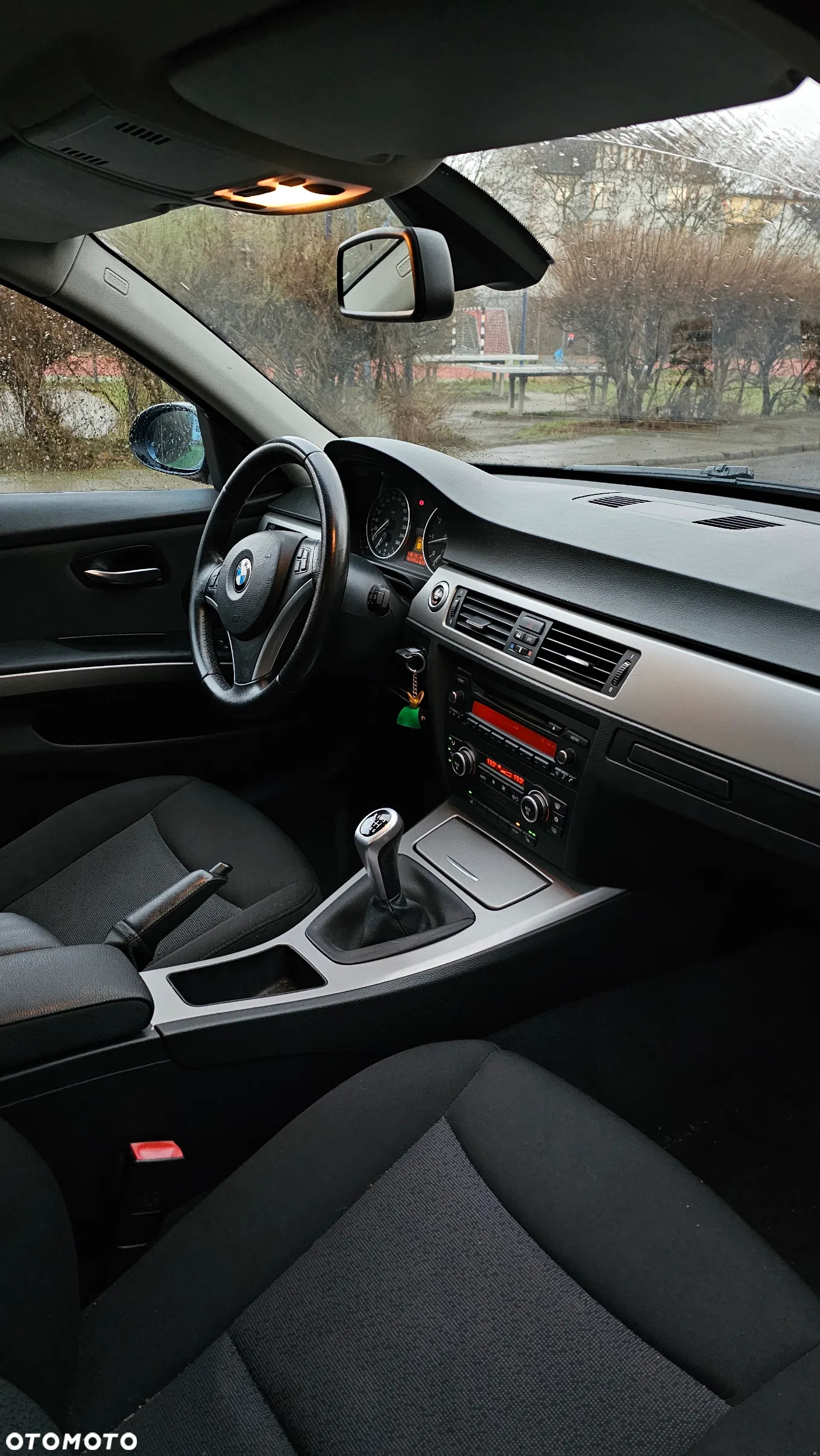 BMW Seria 3 318i - 13