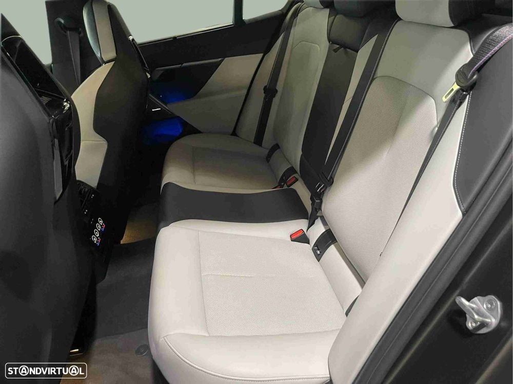 BMW M5 Standard - 10