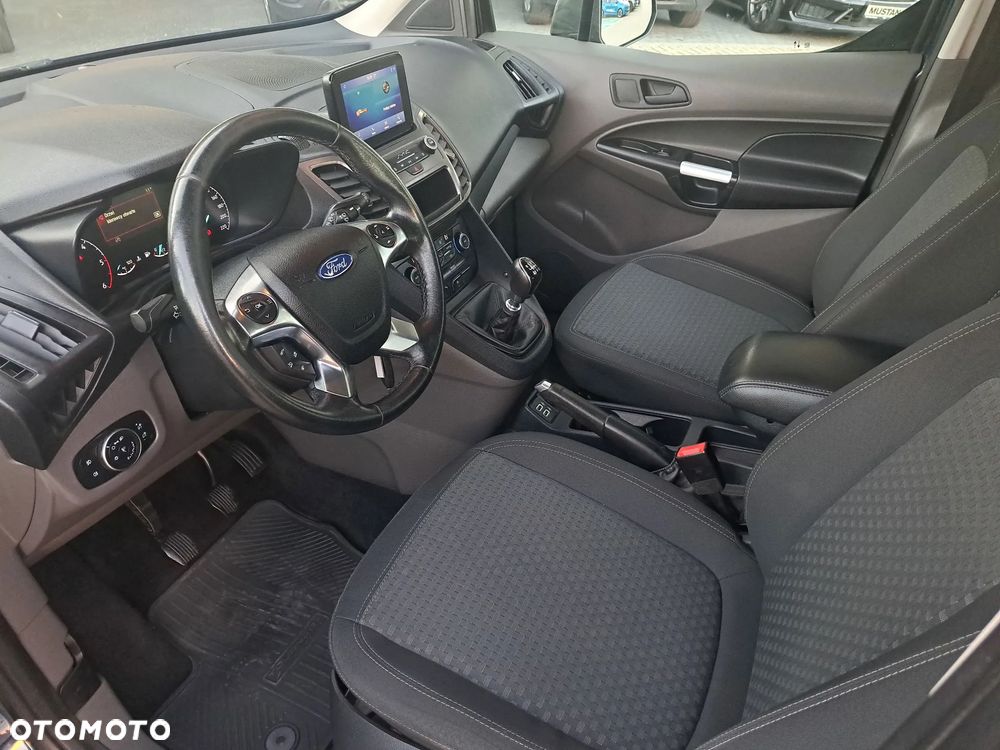 Ford Transit Connect - 9