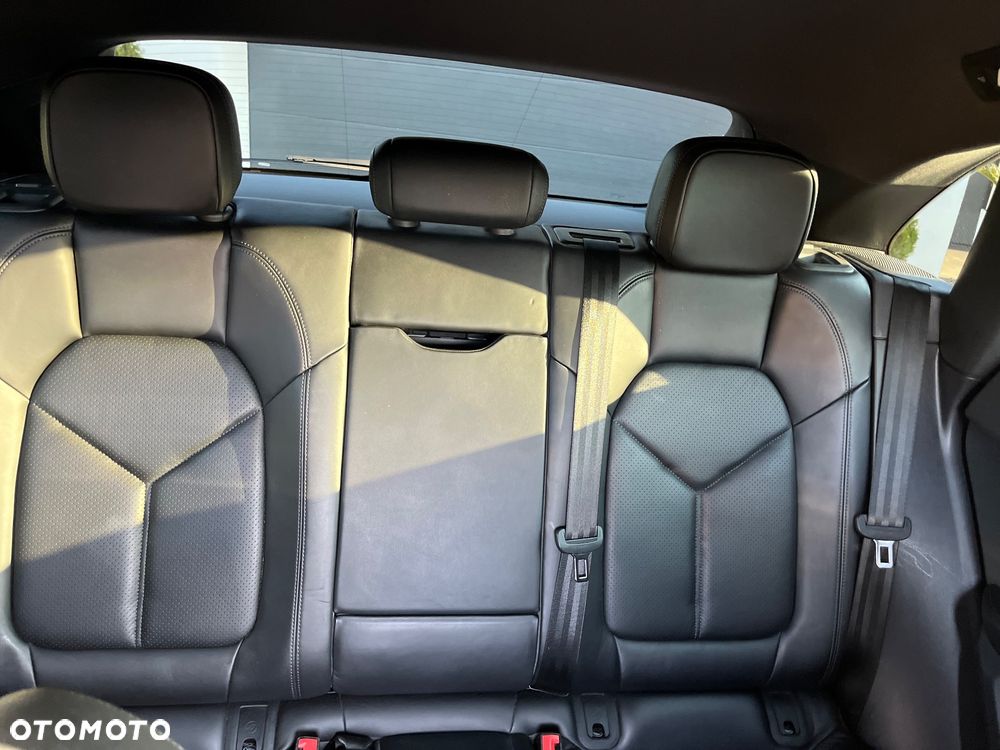 Porsche Macan Standard - 14