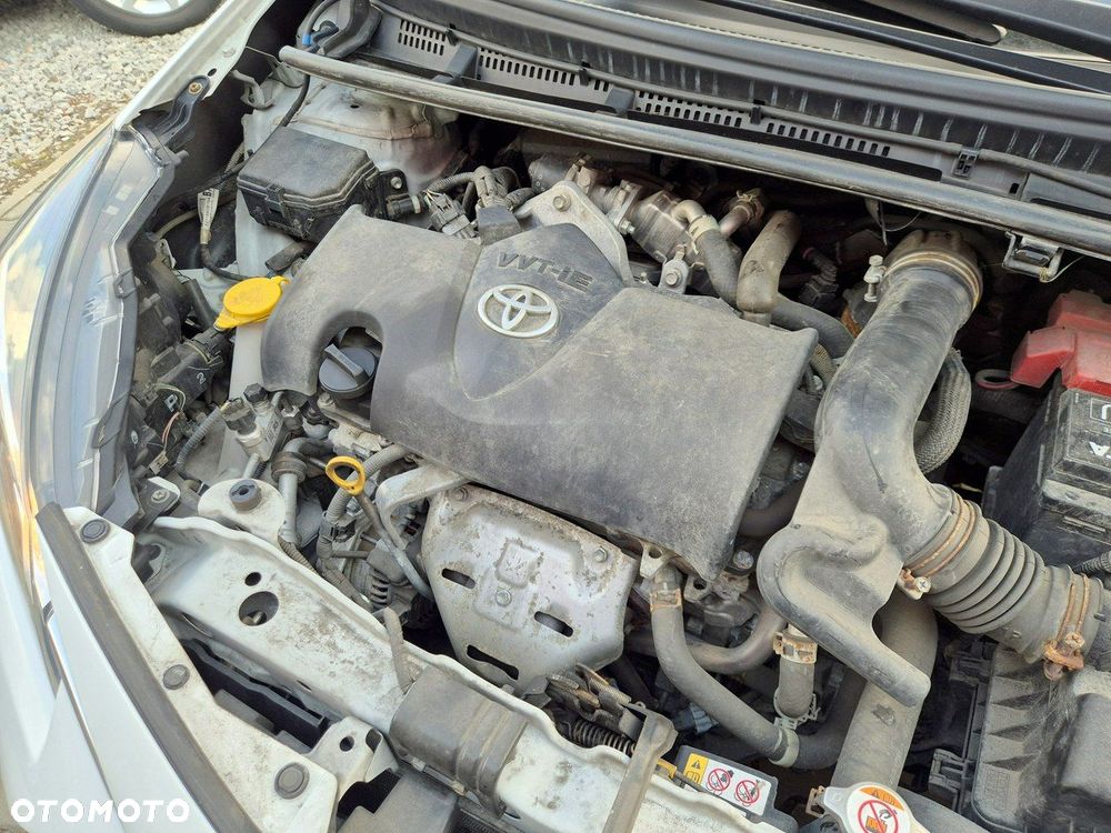 Toyota Yaris 1.5 Active - 29