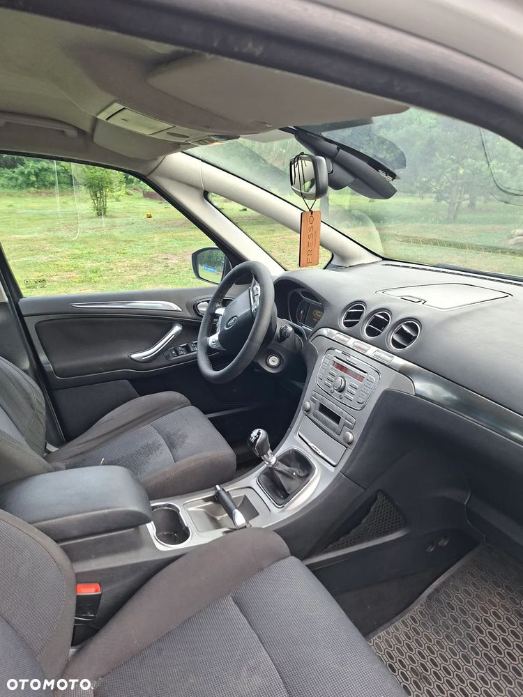 Ford S-Max - 9
