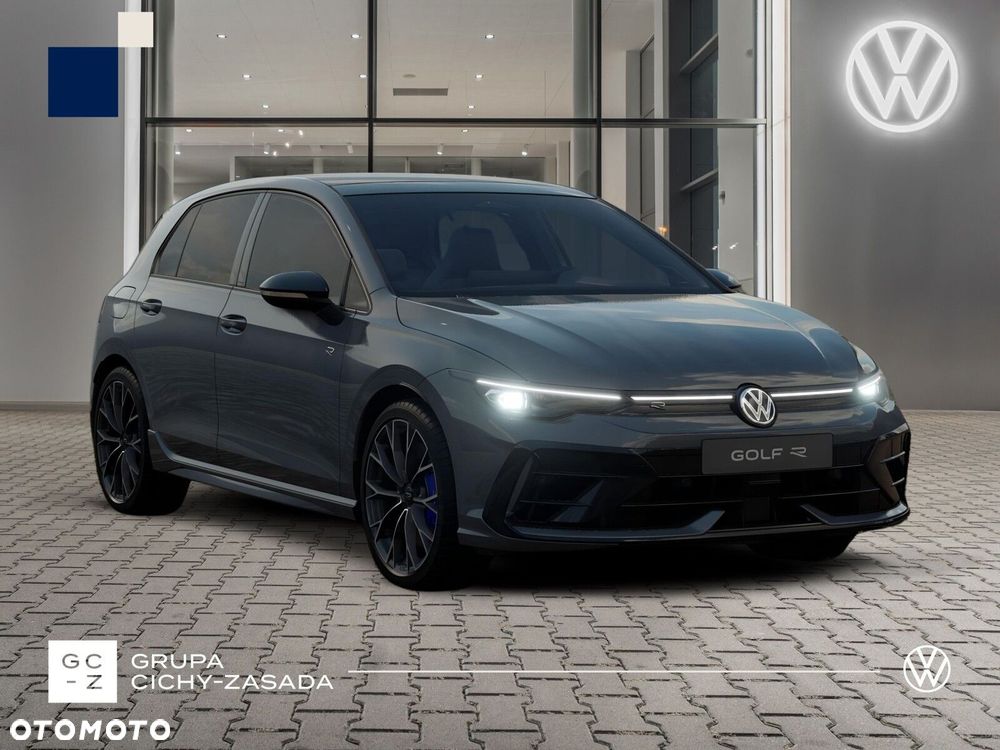 Volkswagen Golf - 8