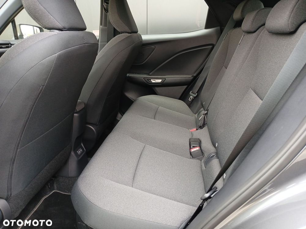 Lexus LBX 1.5 Hybrid - 26