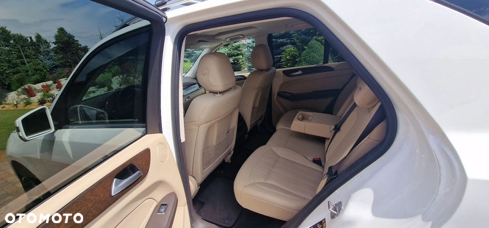 Mercedes-Benz GLE - 13