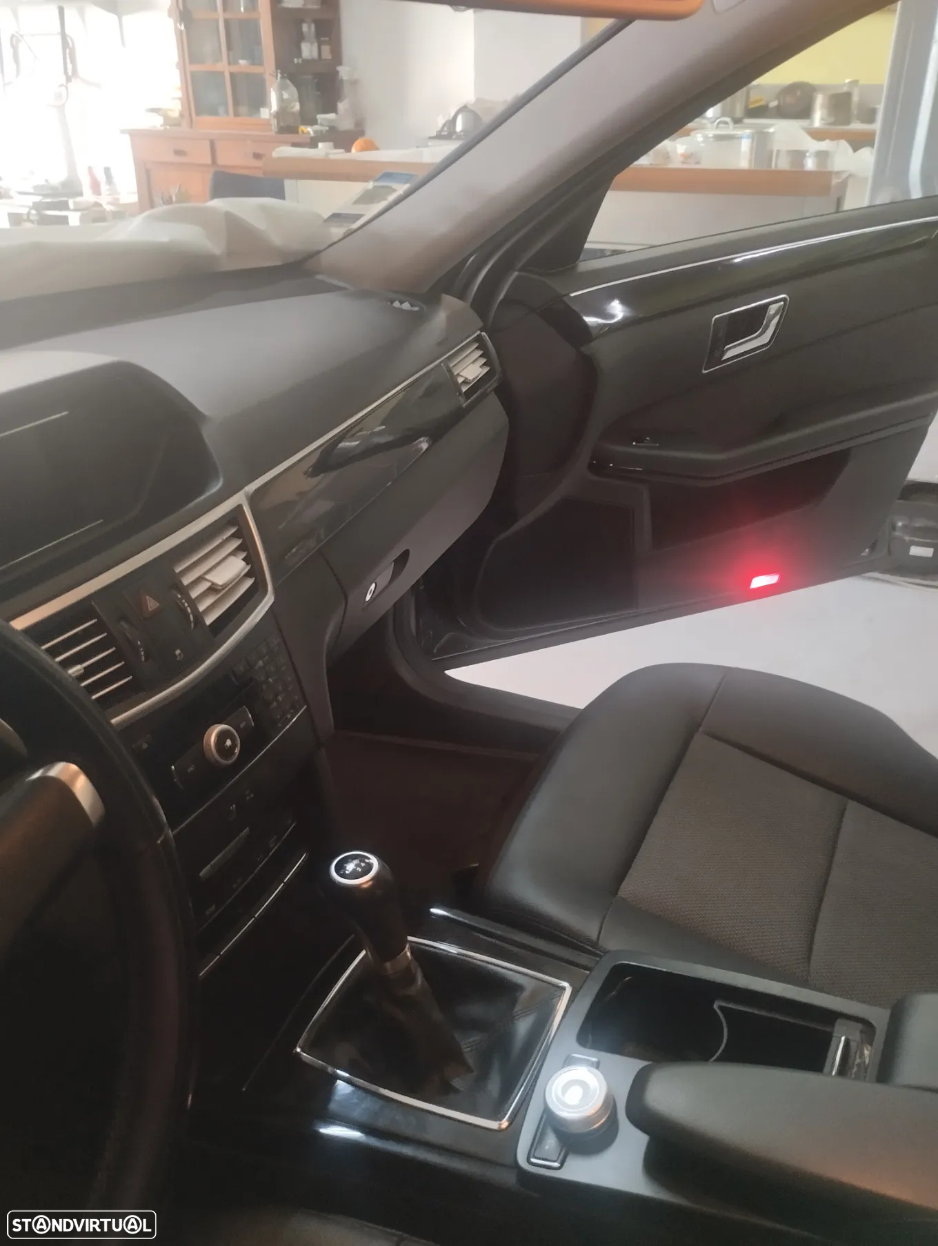 Mercedes-Benz E 250 CDi Avantgarde BlueEfficiency - 16