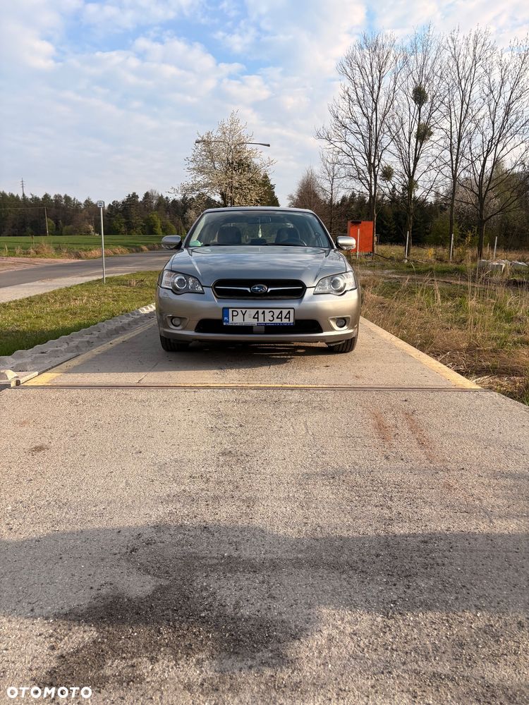 Subaru Legacy - 1