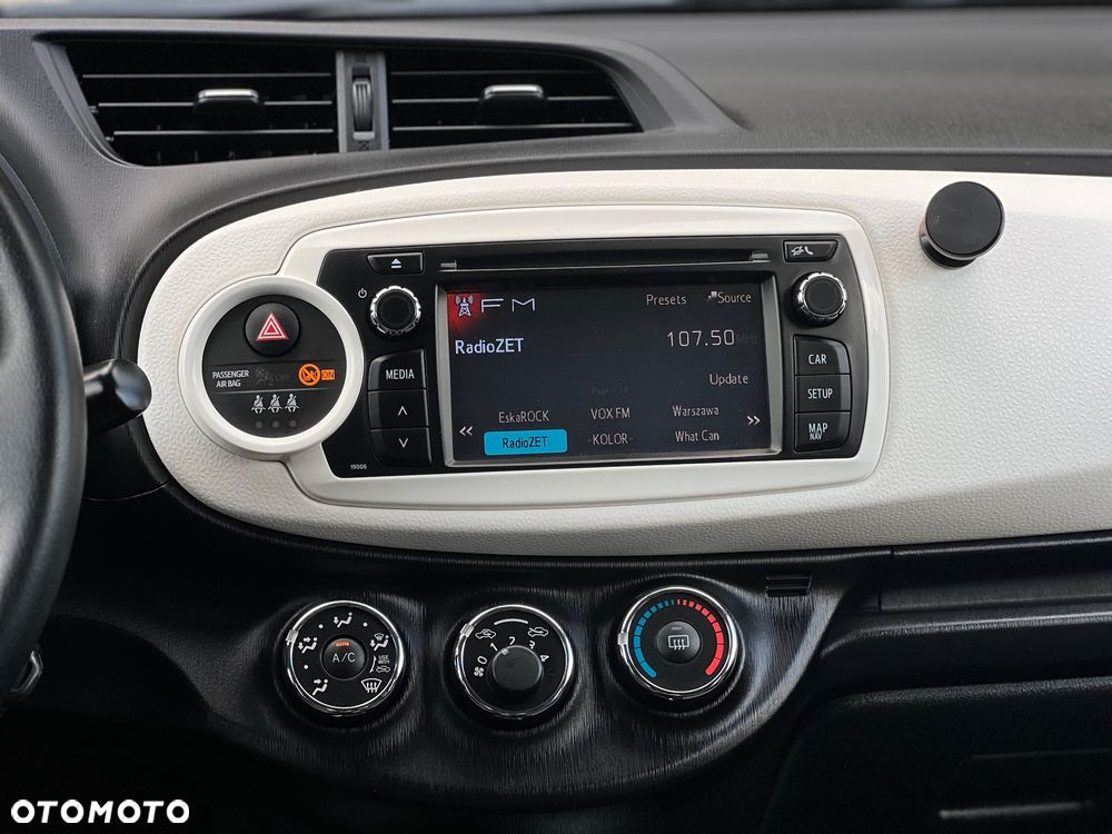 Toyota Yaris 1.33 Business Edition - 25