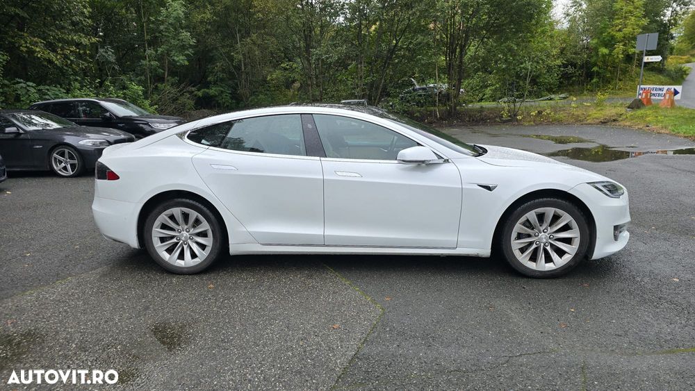 Tesla Model S Performance - 4
