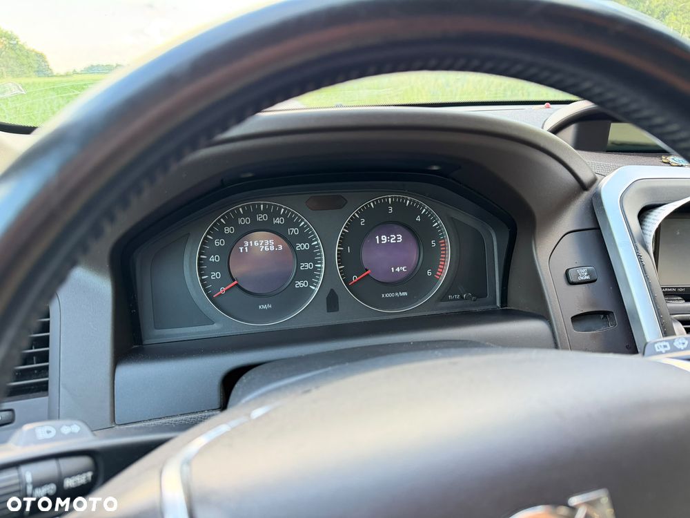 Volvo XC 60 2.4D AWD - 10