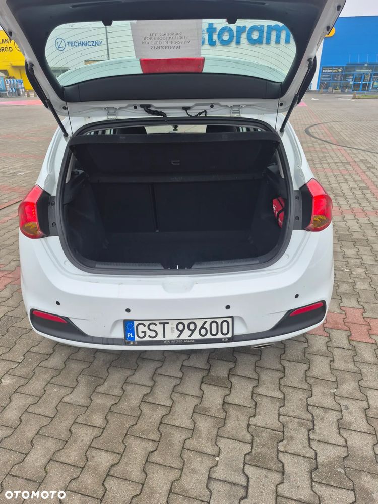 Kia Ceed Cee'd 1.4 L - 7
