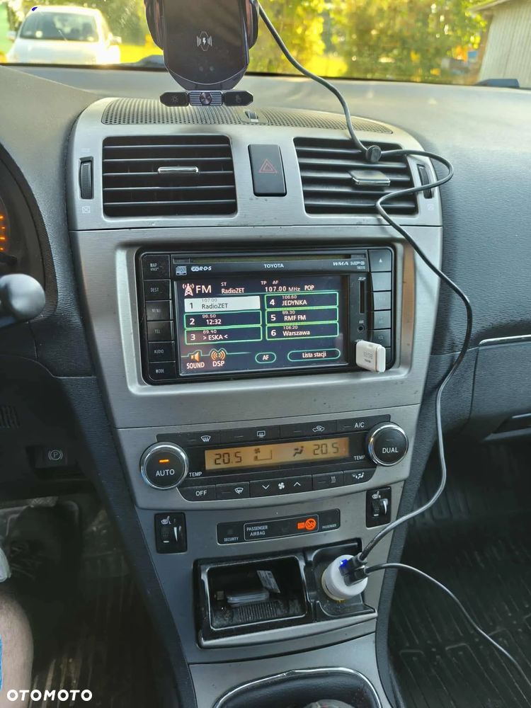 Toyota Avensis 2.0 D-4D Combi - 3