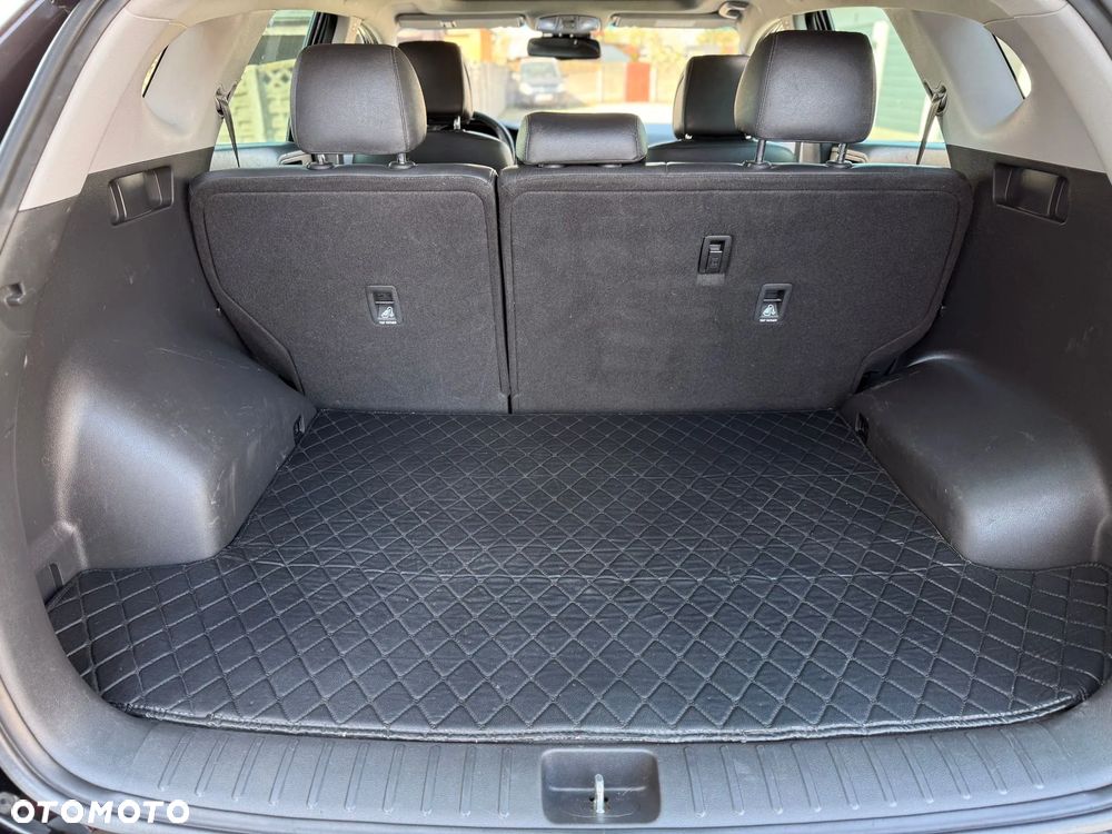 Hyundai Tucson 2.0 CRDI BlueDrive Style 2WD - 16