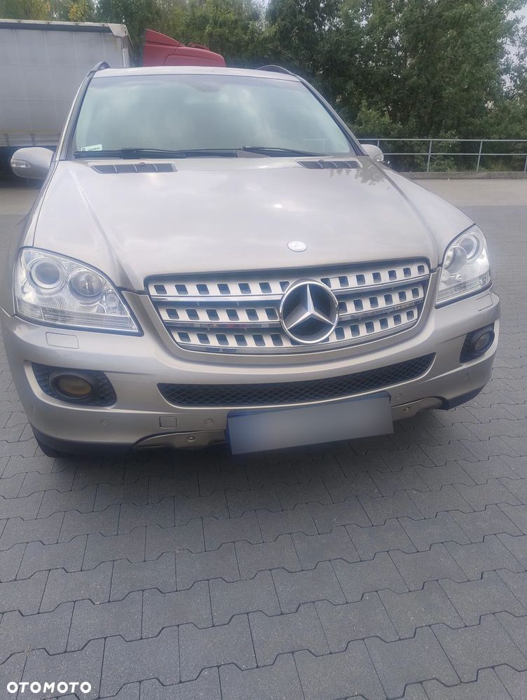 Mercedes-Benz ML - 1