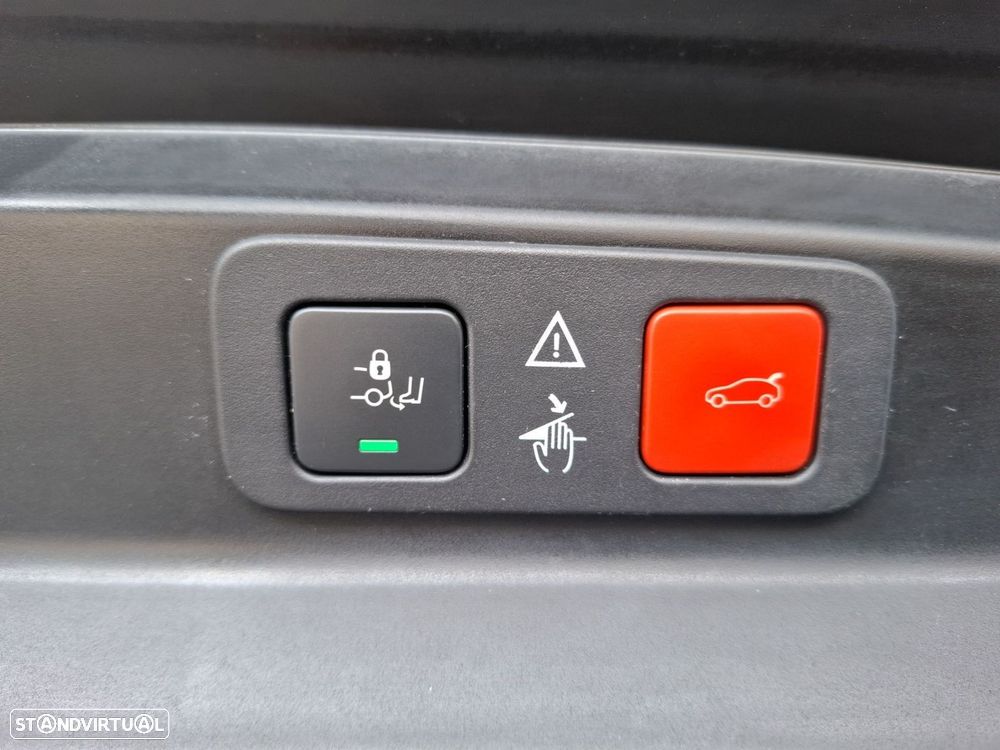 Peugeot 5008 1.5 BlueHDi GT EAT8 - 34