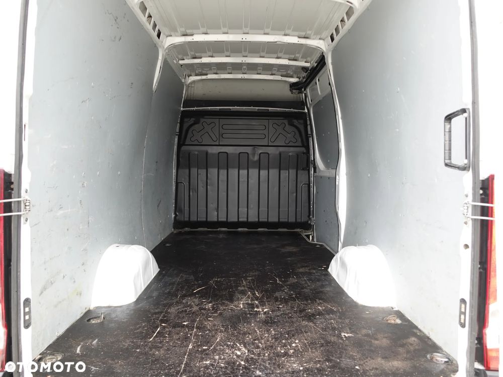 Iveco 35S14 L3H2 - 32