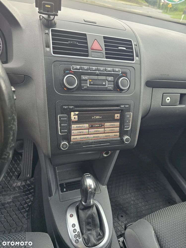 Volkswagen Touran - 7
