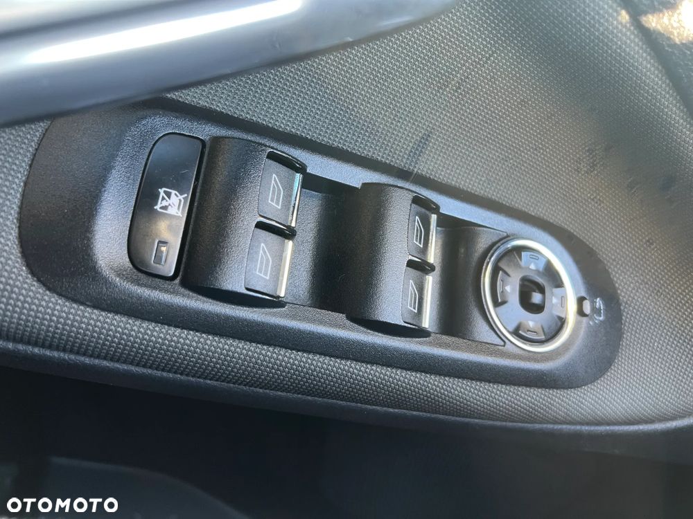 Ford S-Max - 18