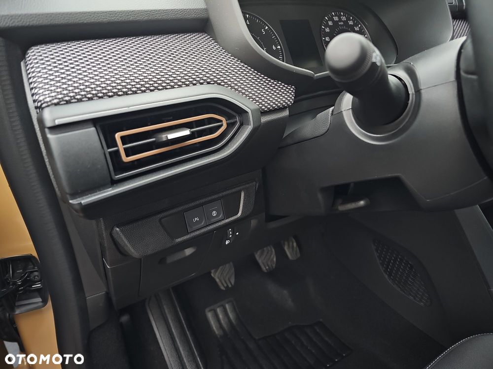 Dacia Sandero Stepway 1.0 TCe Expression - 28