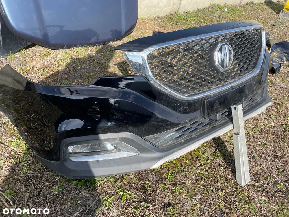MG ZS  2019 rok zderzak przedni przód czarny lakier 5pbc - 2