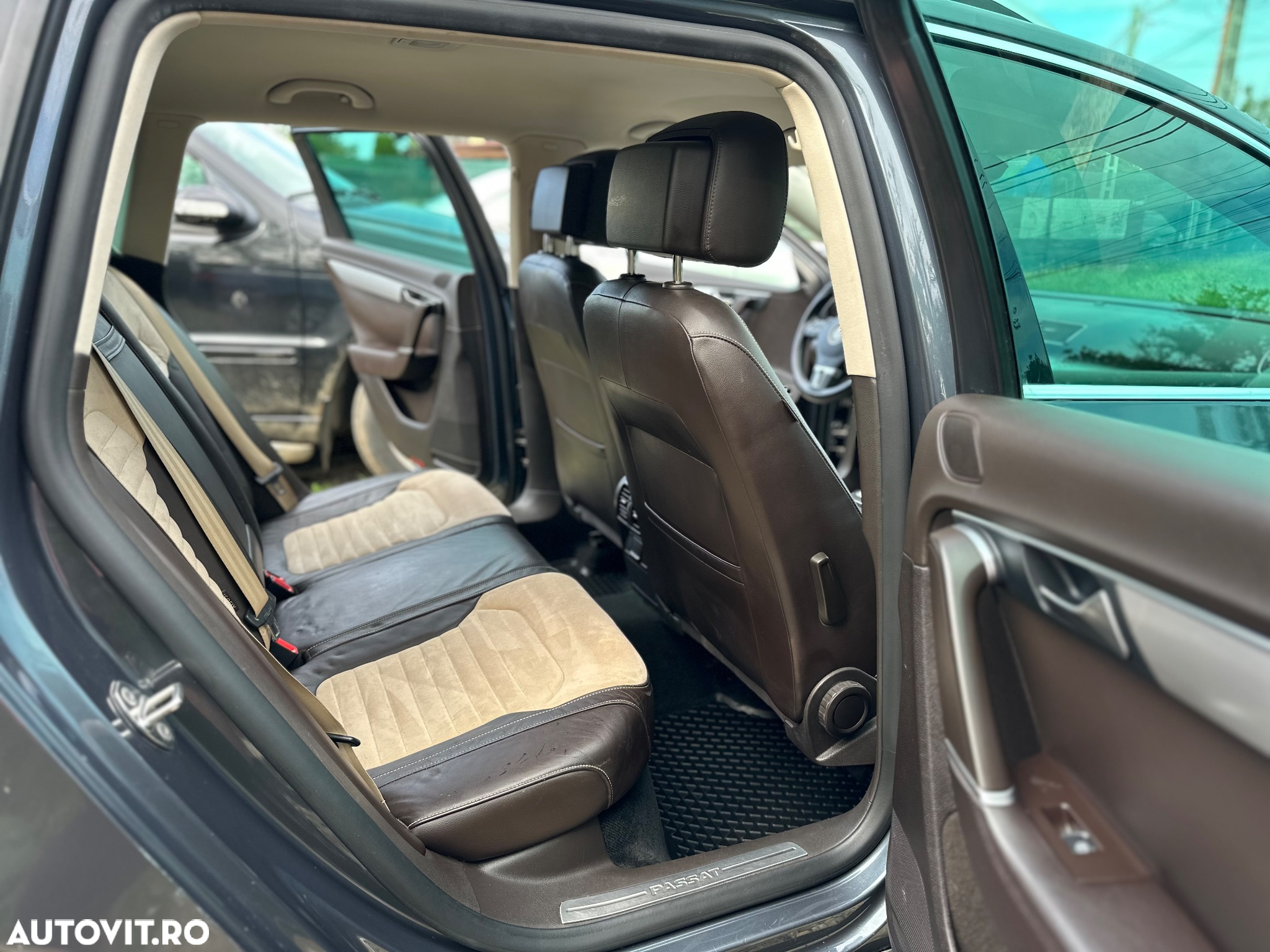 Volkswagen Passat Variant 2.0 TDI DSG BlueMotion Technology Highline - 12
