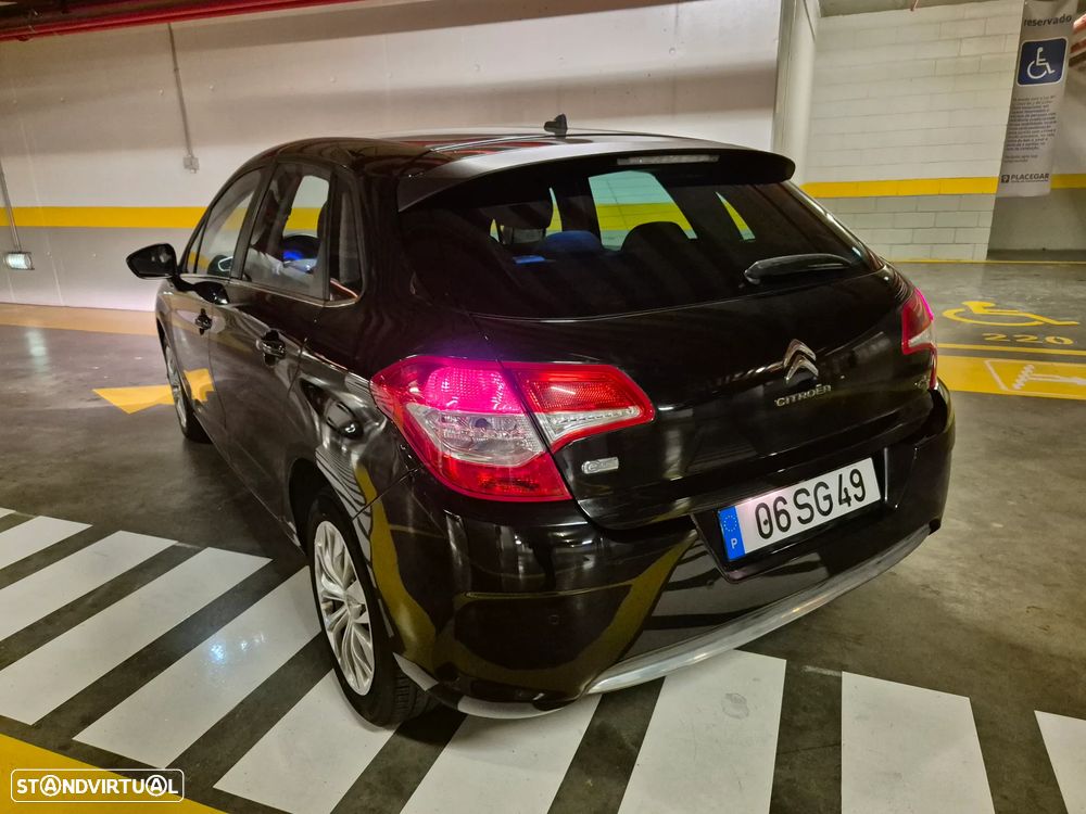 Citroën C4 e-HDi 115 ETG6 Selection - 15