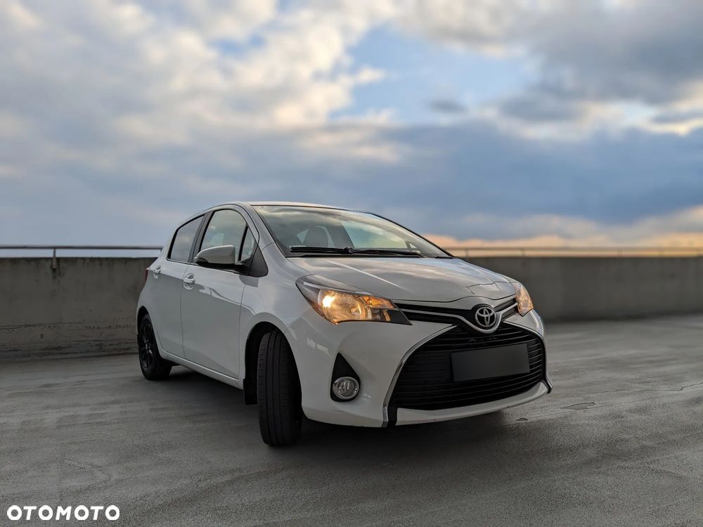 Toyota Yaris 1.33 Premium - 11