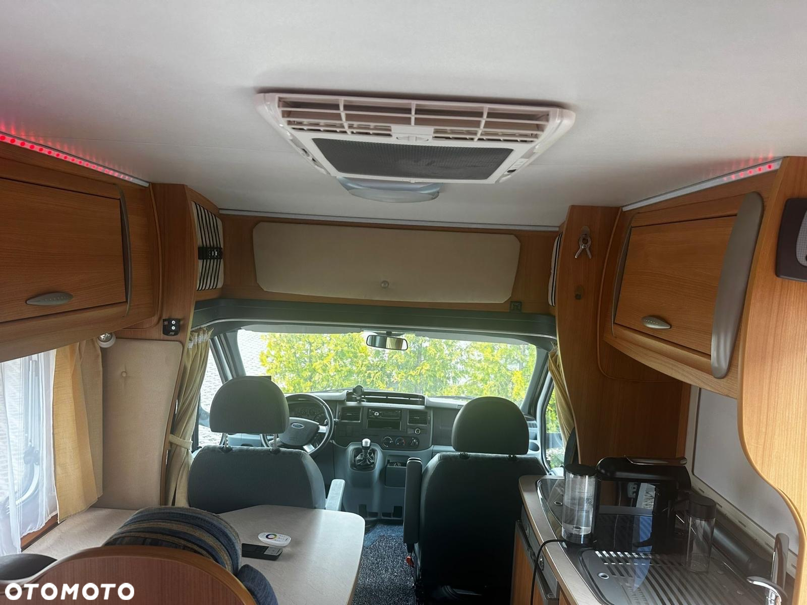 Ford Transit - 9