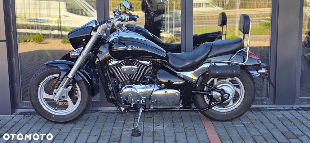 Suzuki Intruder - 25