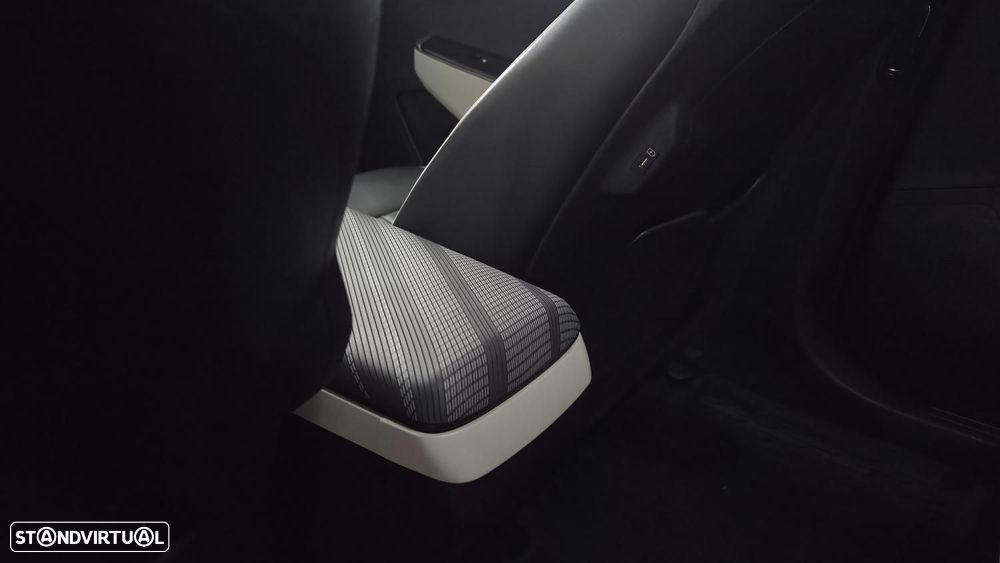 Kia EV6 77.4 kWh Tech - 9