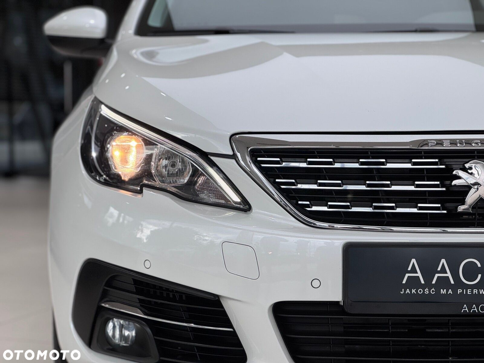 Peugeot 308 1.2 PureTech GPF Allure Pack S&S EAT8 - 40