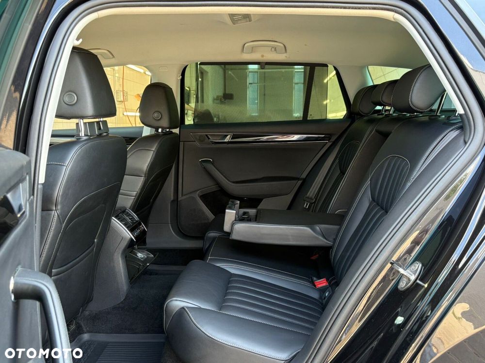 Skoda Superb 2.0 TDI SCR L&K DSG - 14