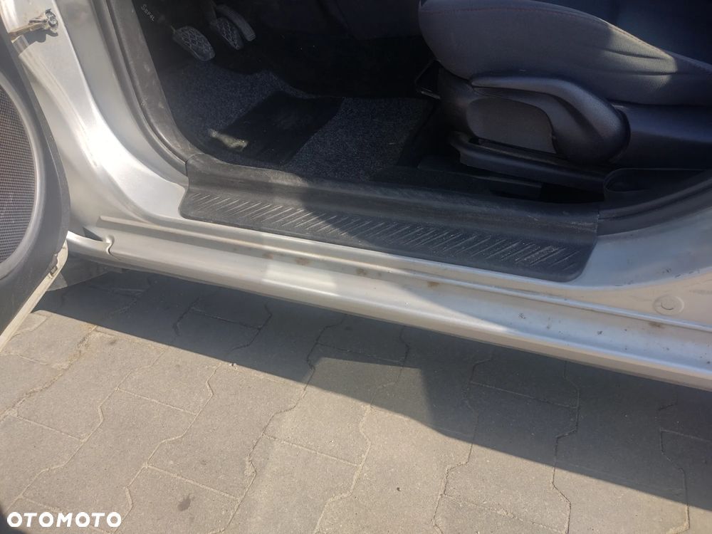 Mazda 3 1.6 MZR Active - 13