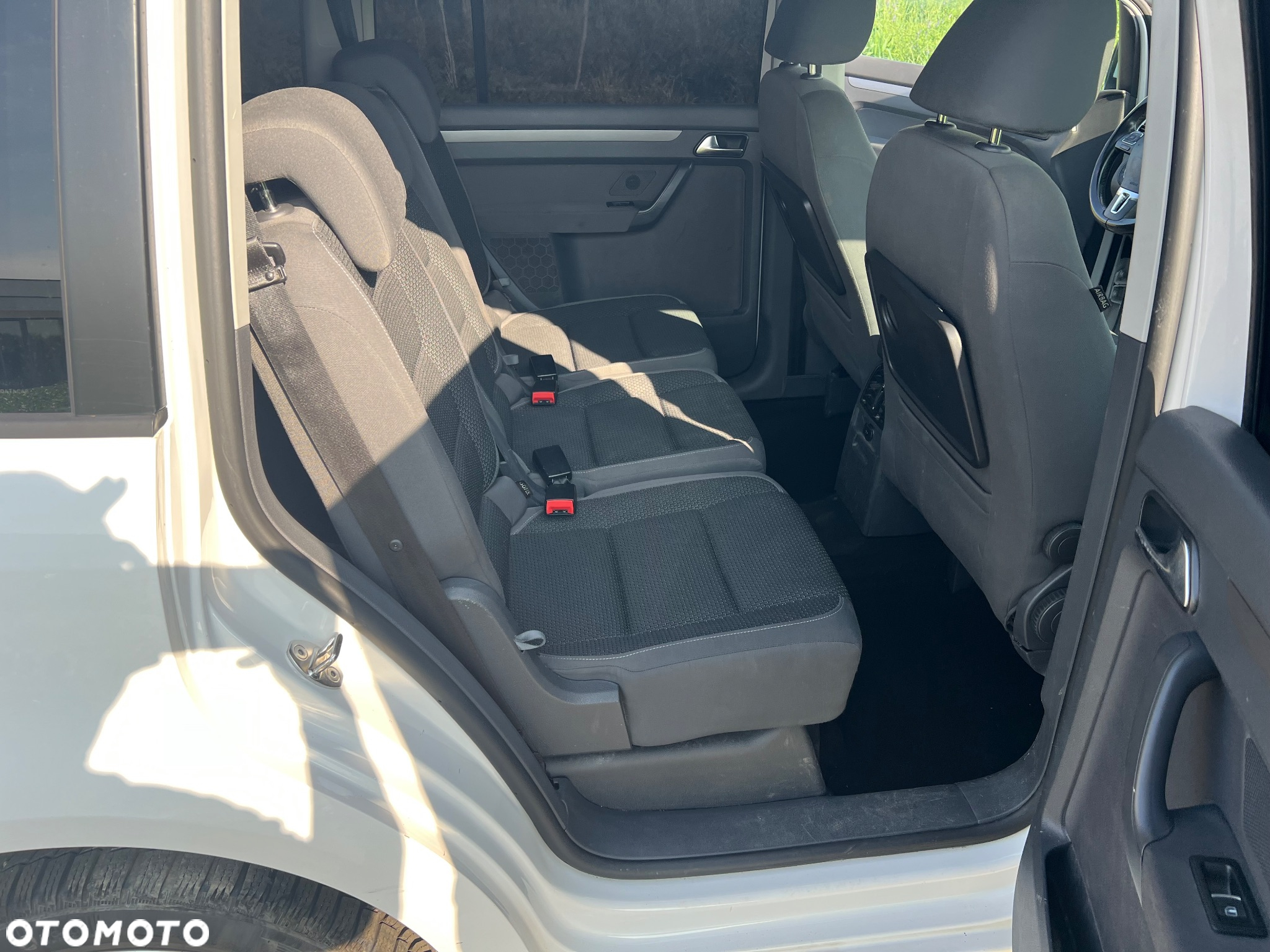 Volkswagen Touran 1.6 TDI SCR BlueMotion Technology Comfortline - 14