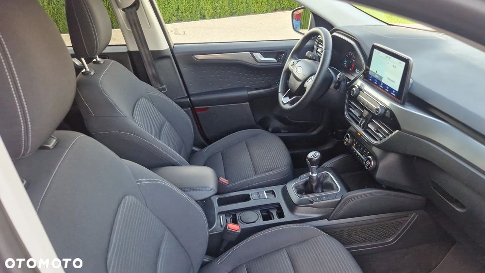 Ford Kuga 1.5 EcoBoost TITANIUM - 21