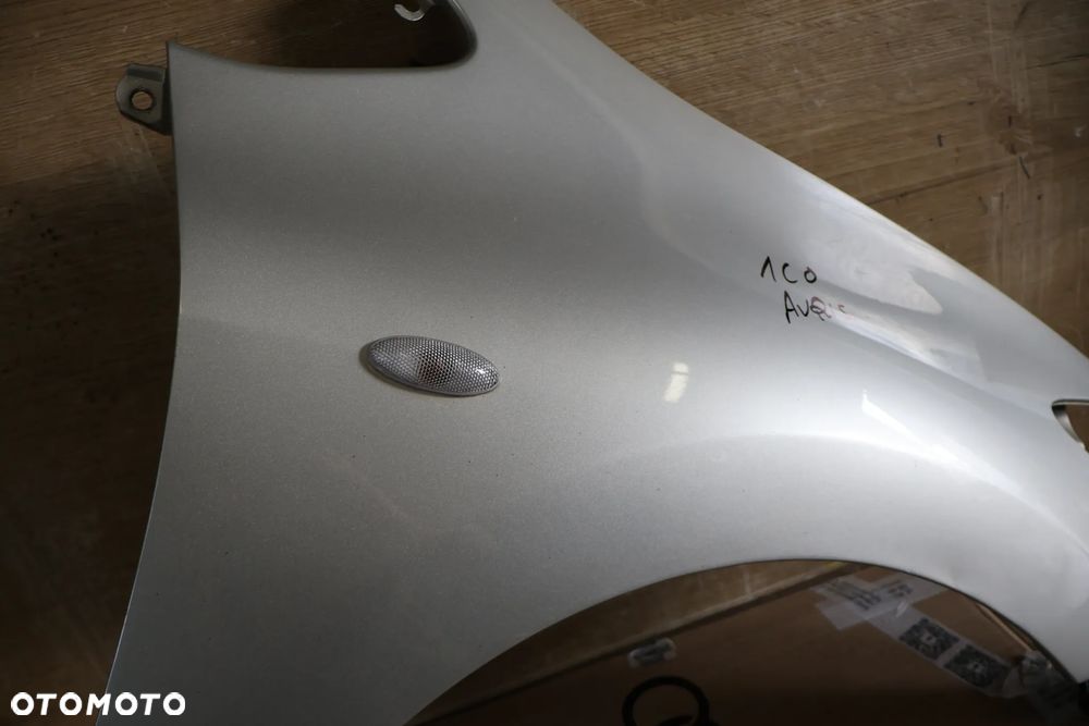 TOYOTA AURIS I 07-09R BŁOTNIK PRZÓD PRZEDNI PRAWY 1C0 - 6