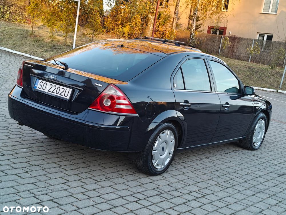 Ford Mondeo 2.2 TDCi Ghia - 13