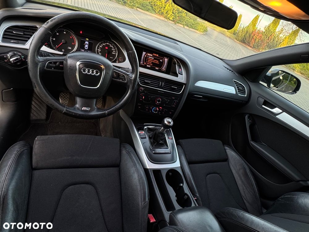 Audi A4 Limousine - 27