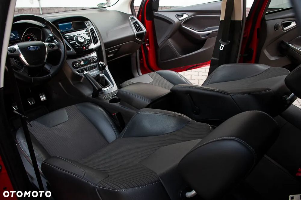 Ford Focus 1.6 EcoBoost Start-Stopp-System Titanium - 20