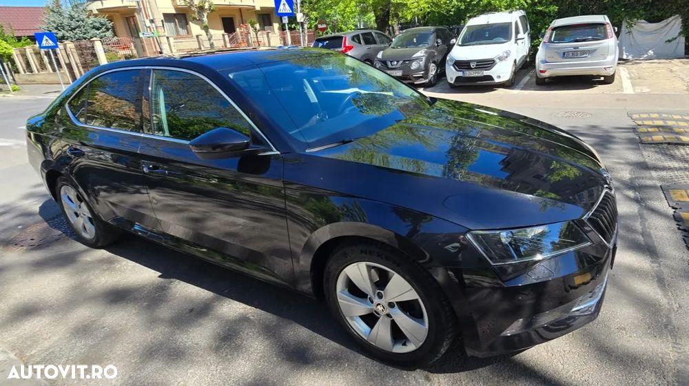 Skoda Superb 2.0 TDI Ambition - 1