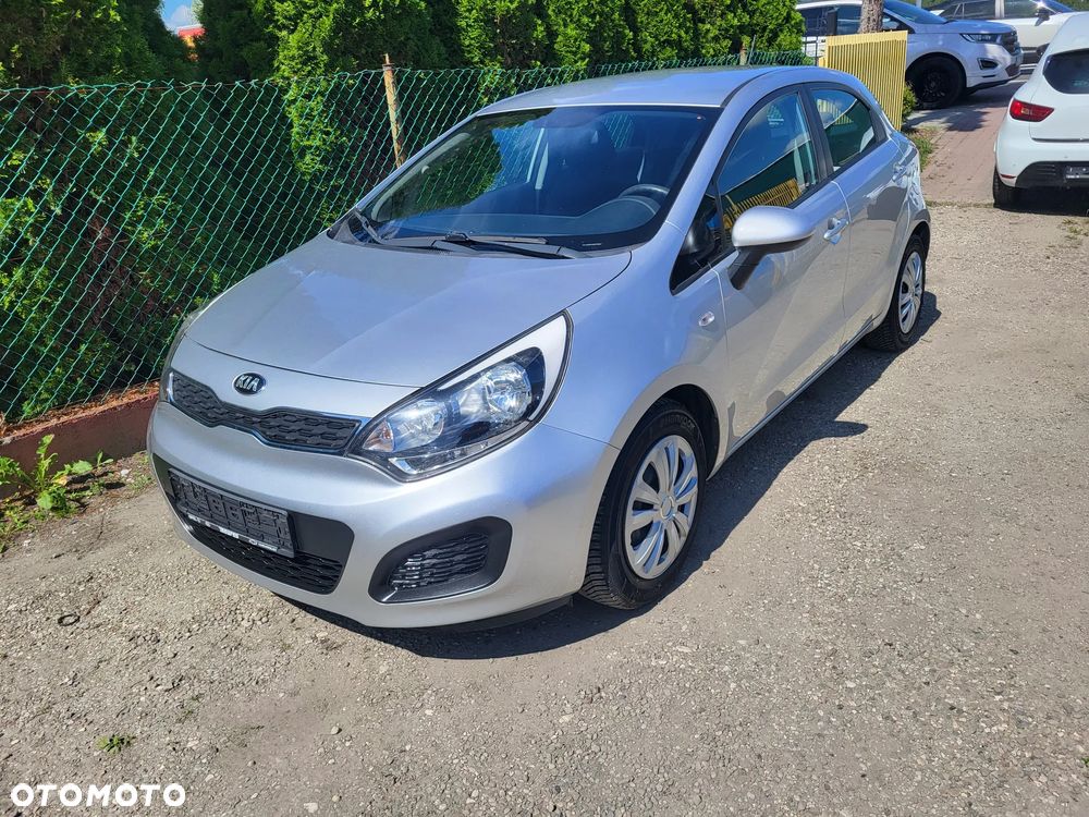 Kia Rio - 3