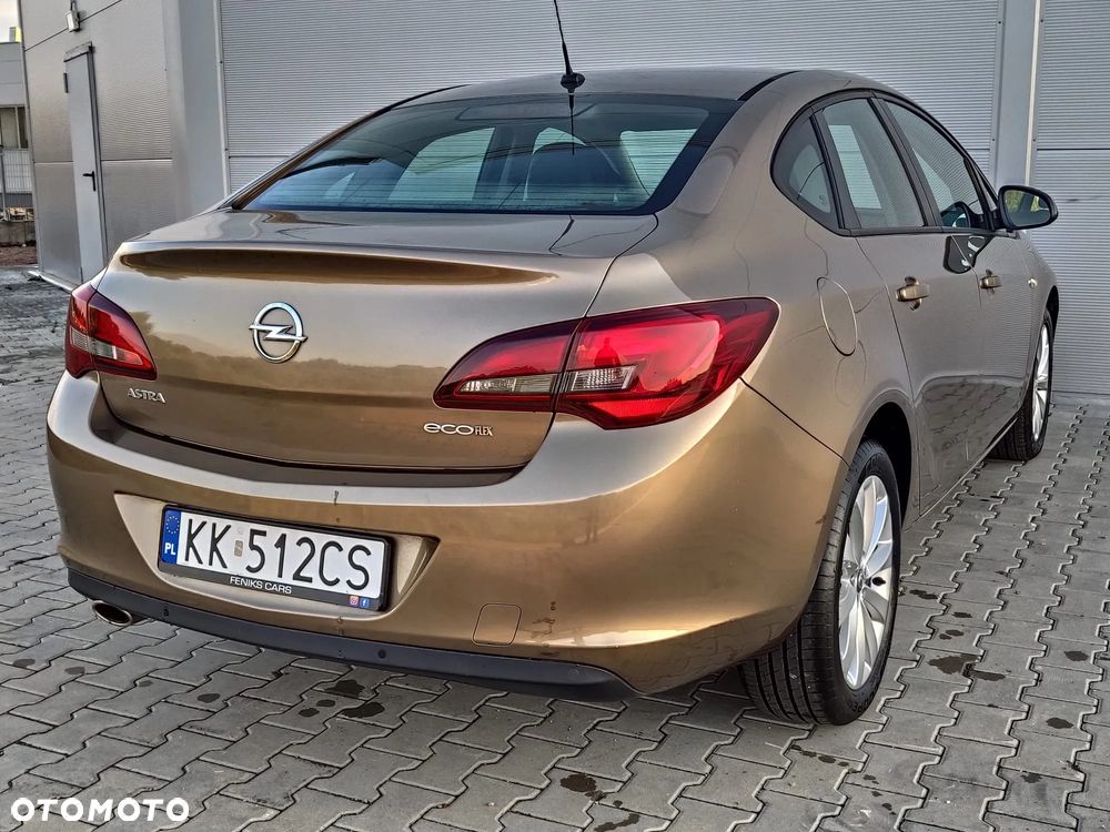 Opel Astra 2012 photo 5