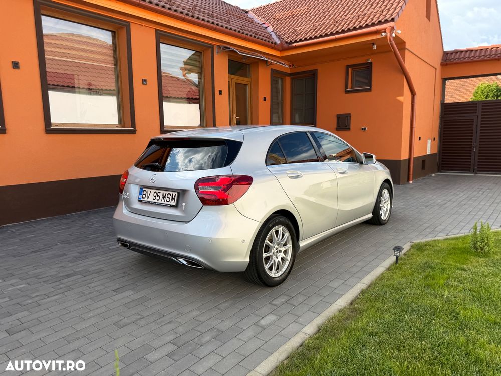 Mercedes-Benz A 200 7G-DCT - 4