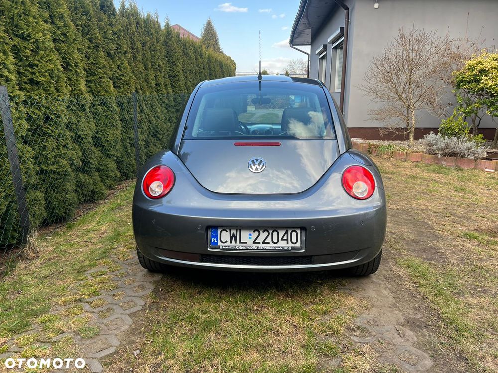 Volkswagen New Beetle 1.6 - 6