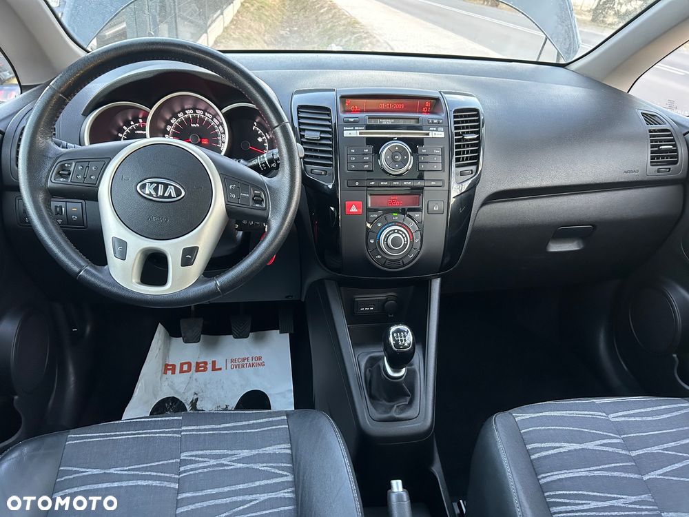 Kia Venga - 6
