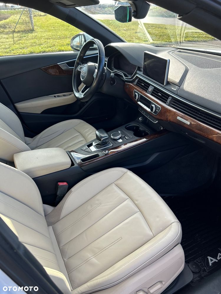 Audi A4 Limousine - 9