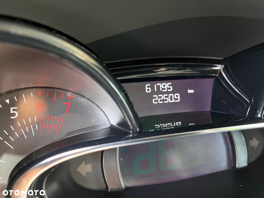 Kia Venga 1.4 CVVT Dream-Team Edition - 11