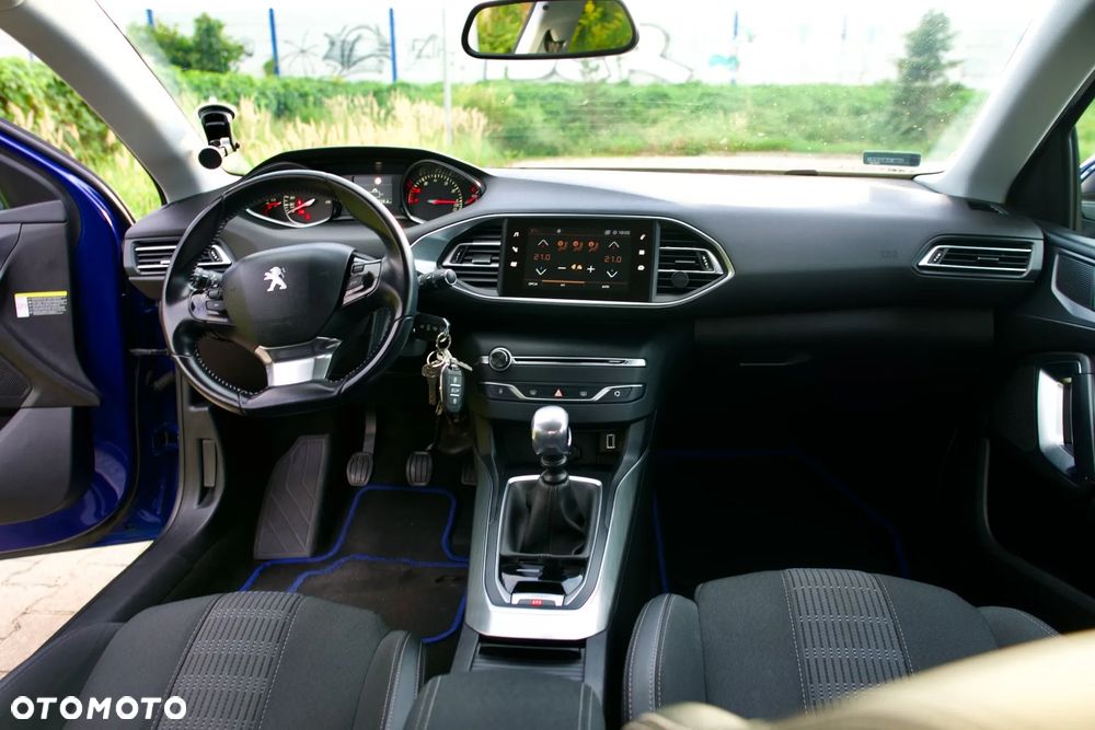 Peugeot 308 1.2 PureTech GPF Allure Pack S&S - 21